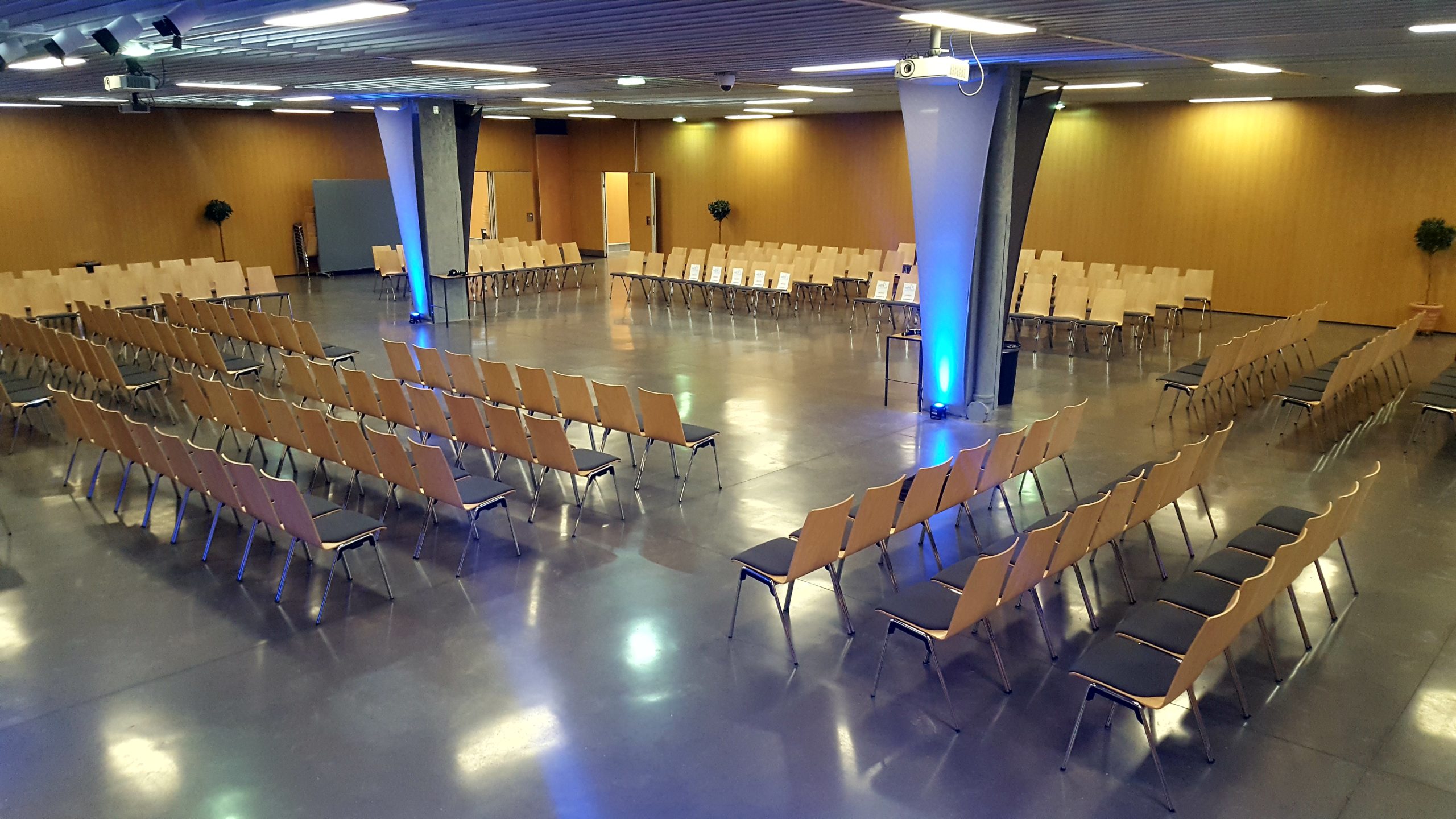 processed by AtomJPEG  1.5.0n